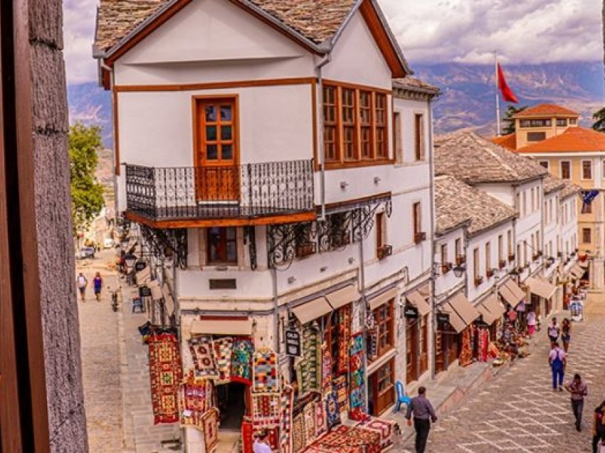 Pazari i Gjirokastrës dje dhe sot/ Një tjetër kapitull i transformimit të qytetit të gurtë