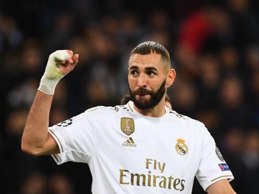 Juve mendon të sjellë francezin Benzema në Torino