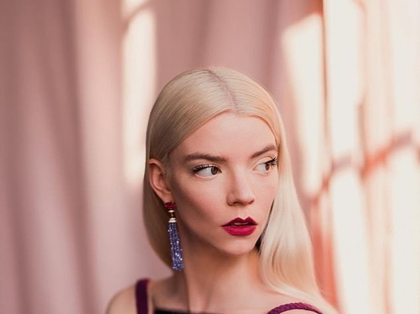 Anya Taylor-Joy arrin gjysmë milionë dollarë në bankë, pas suksesit të filmit “The Queen’s Gambit”