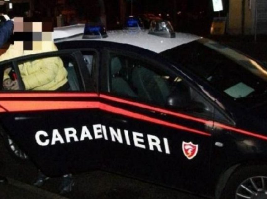 Shiste drogë në studion muzikore, policia italiane arreston 24-vjeçarin shqiptar