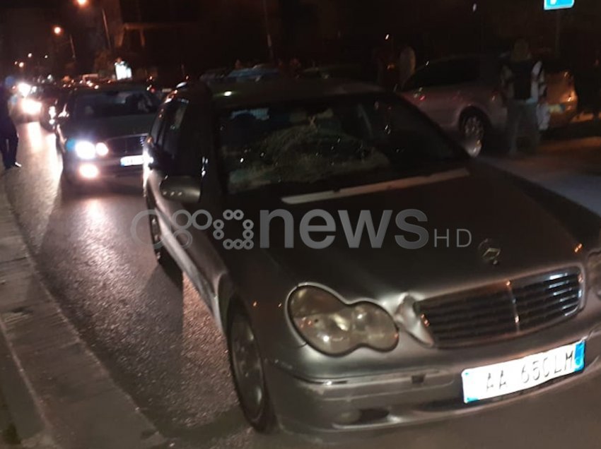 Përplasi çiftin e bashkëshortëve në Lushnje, shoqërohet në polici drejtuesi i “Benz”-it