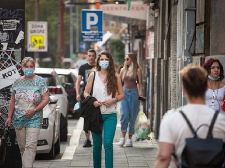 ​Personat që ecin më ngadalë janë në rrezik më të madh nga COVID-19