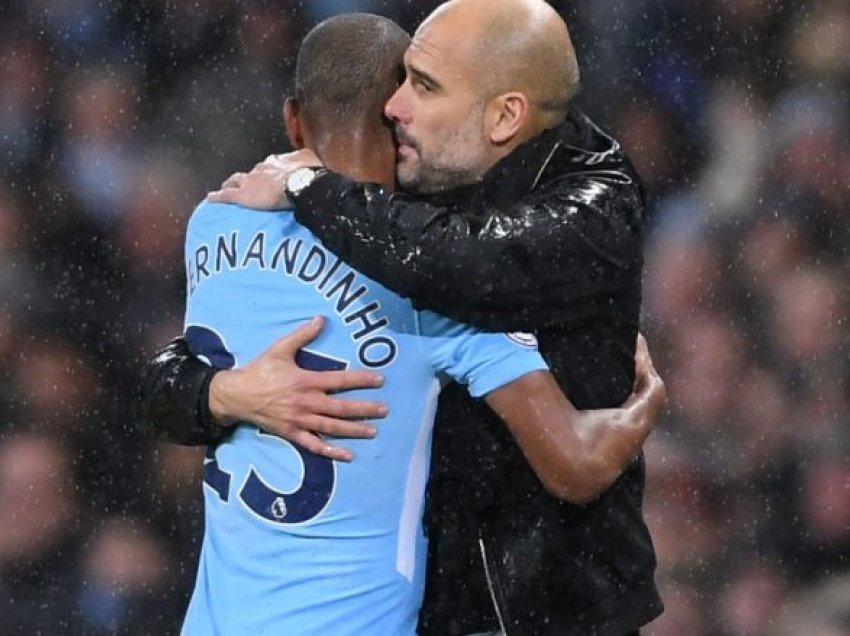 Fernandinho do të ndjekë rrugën e Agueros – planifikon largimin nga Manchester City