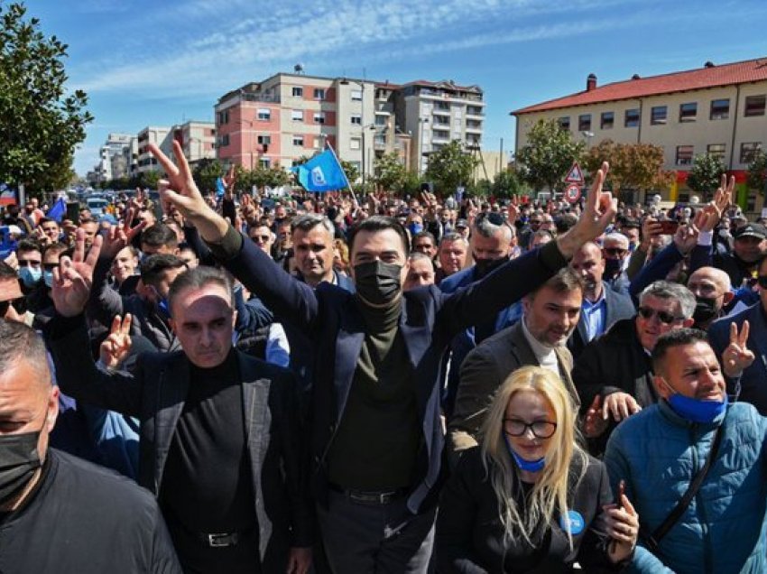 Demokratët e disa qyteteve në mbështetje të Bashës: Zgjedhjet u blenë, kauza jonë nuk mbaron këtu