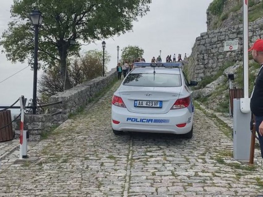 Dëmtohet Kalaja e Rozafës, policia nuk kanë arritur të identifikojë akoma autorët