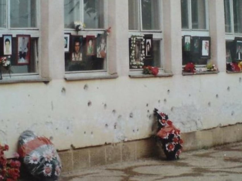 ​Haradinaj kujton masakrën në Bukosh të Suharekës