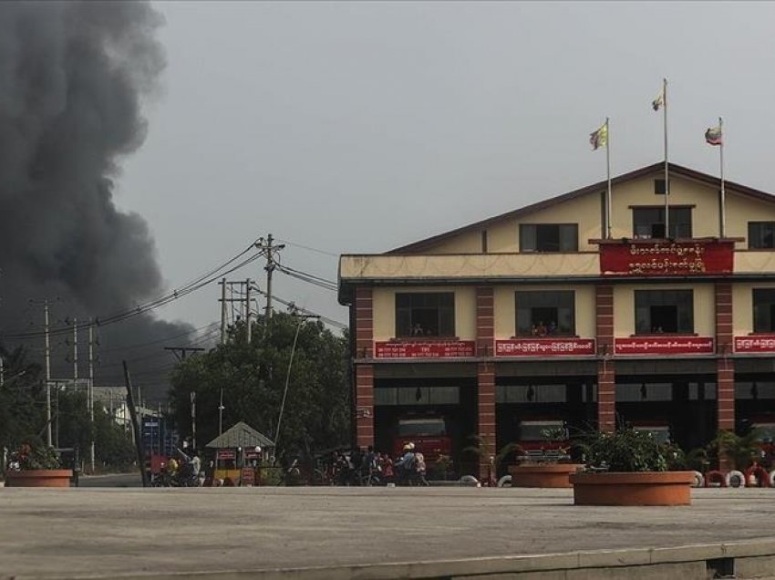 Mianmar, nga sulmi me bombë humb jetën një deputet dhe disa persona të tjerë