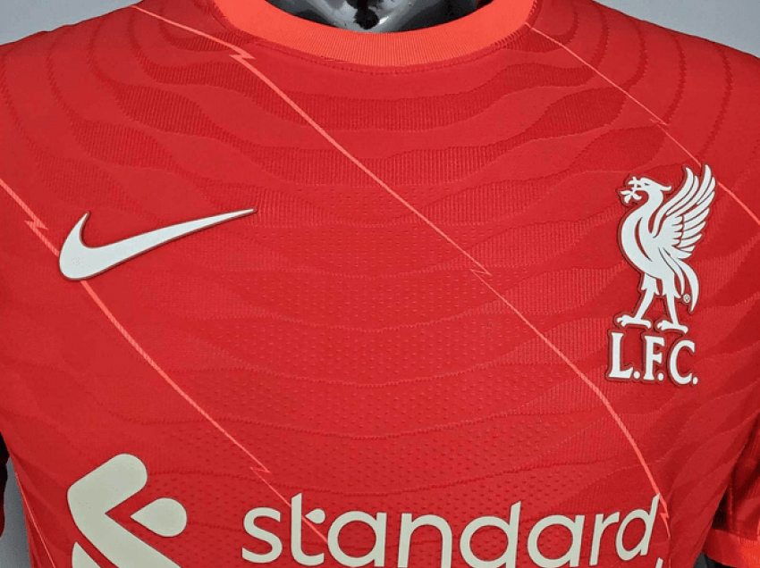 Liverpool publikon fanellat për edicionin 2021/22!   