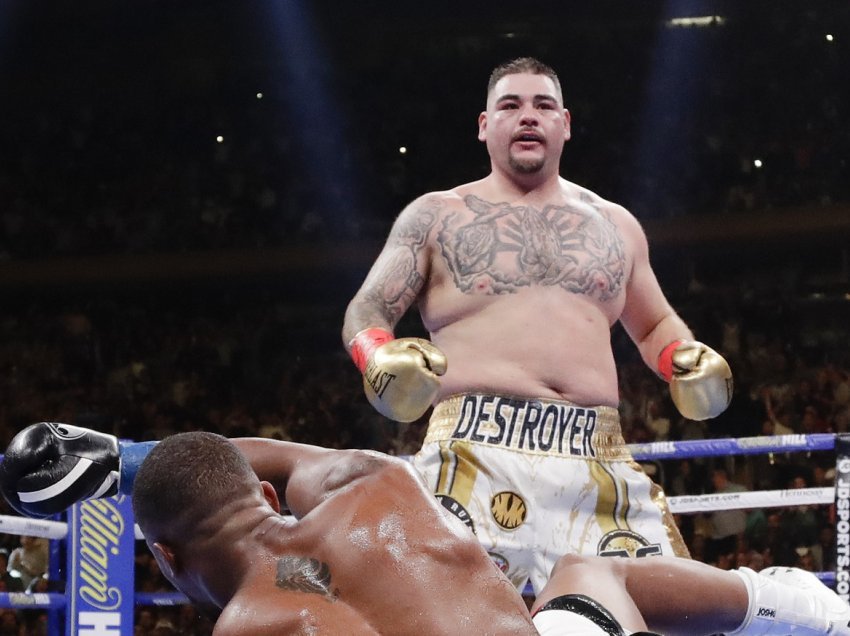 Ruiz paralajmëron Joshua e Fury