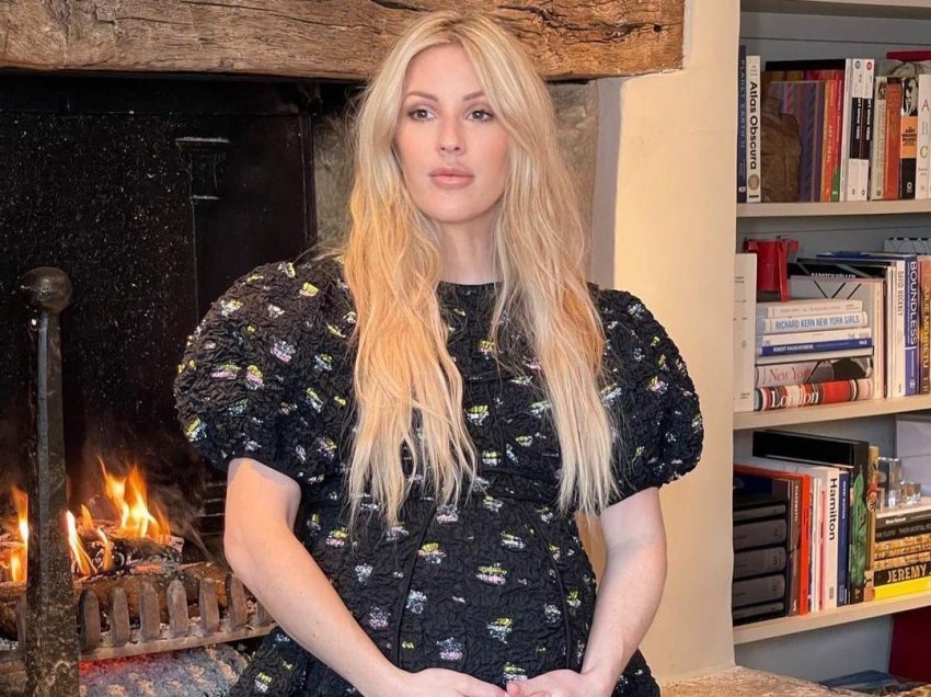 Pak ditë pasi u bë nënë, Ellie Goulding na zbuloi emrin e bebushit