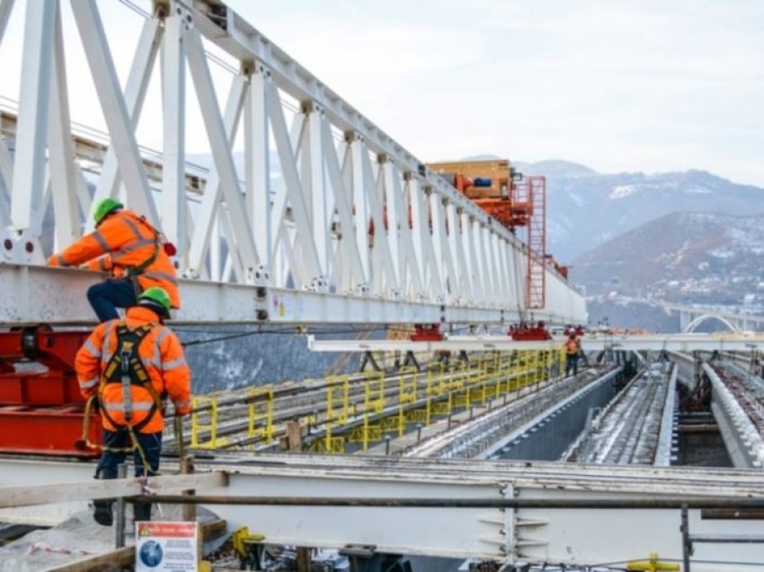 Cilat projekte infrastrukturore të Komunave i hoqi MMPHI-ja?