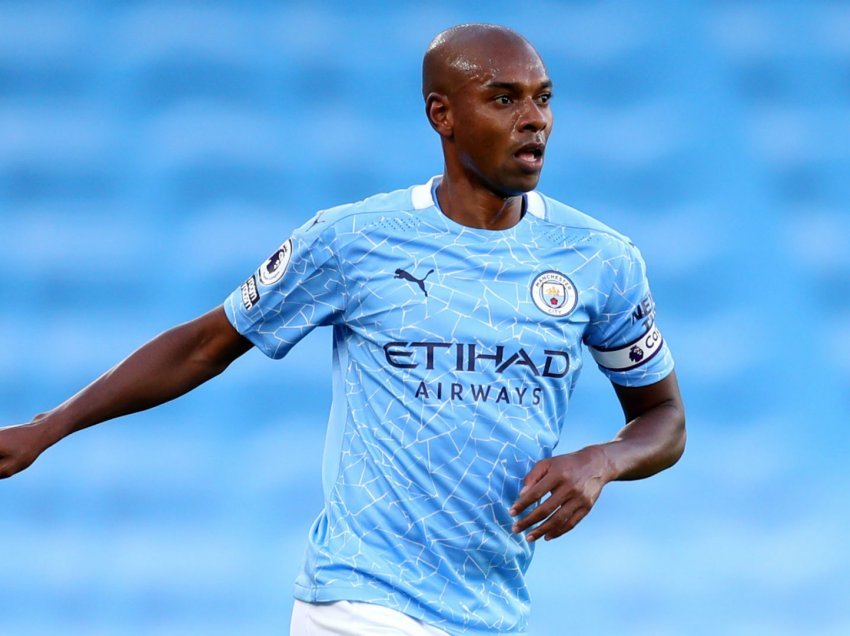 Fernandinho është një pikë e dobët e Pep Guardiolës