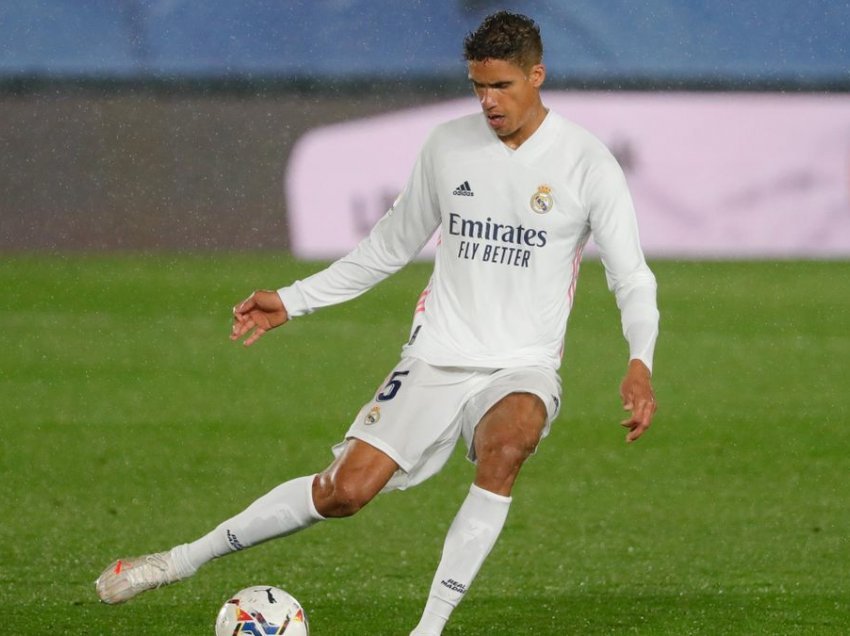 Raphael Varane pranë kalimit tek gjiganti anglez, nuk vazhdon me Real Madridin