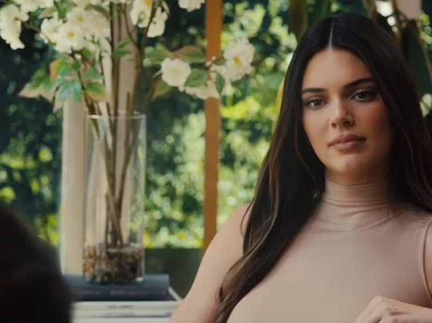 Kendall Jenner duket kaq e bukur