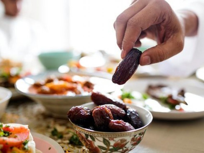 Dieta e nevojshme që duhet ta mbani pas ramazanit