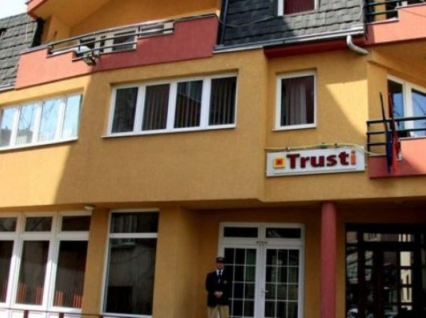 Nga tërheqja e 10 % në Trust fituan edhe bankat