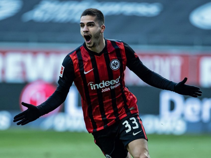 Andre Silva vendos rekord në Bundesliga me Frankfurt