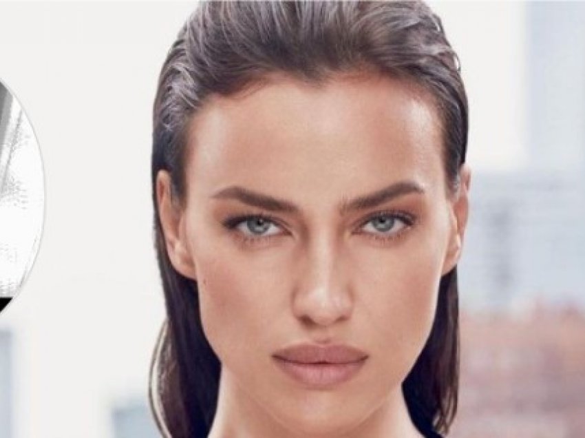 Irina Shayk fotografon të pasmet para pasqyrës