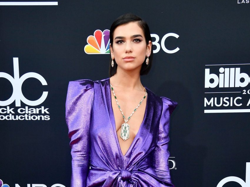 Nominohet në katër kategori në “BMA 2021”: Dua Lipa nuk fitoi asnjë çmim