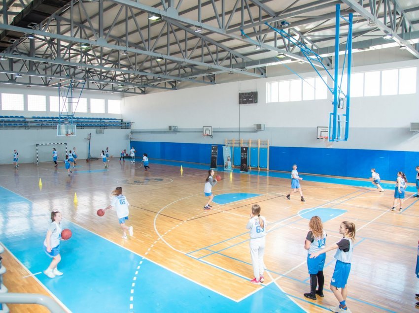 Rreth 200 fëmijë në Festivalin e Minibasketbollit