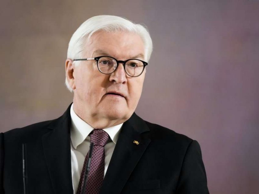 Steinmeier: Fotografitë e dëshpërimit nga aeroporti i Kabulit, turp për politikën e Perëndimit