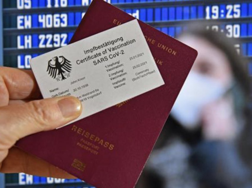 Pse pasaportat e vaksinave po shkaktojnë kaos