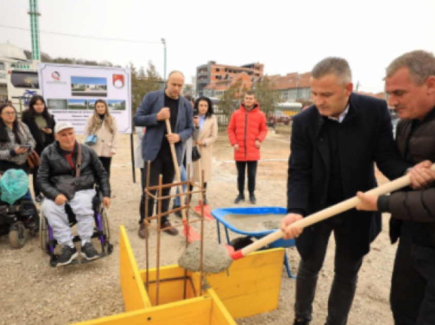 Bekim Jashari inauguron ndërtimin e objektit për personat me nevoja të veçanta