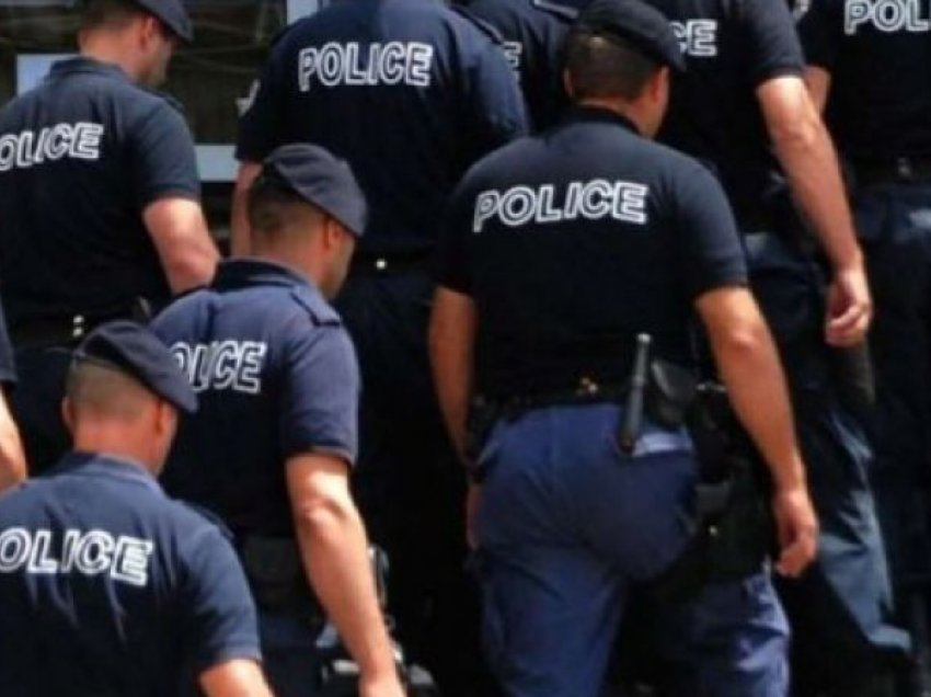 Ia thyen brinjtë për mosrespektim të semaforit, aktakuzë për 5 policë