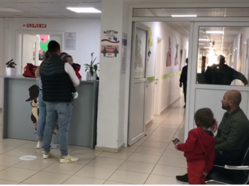 Tragjike/ Në spital për shkak të komplikacioneve nga COVID-19, humb jetën 3-vjeçarja