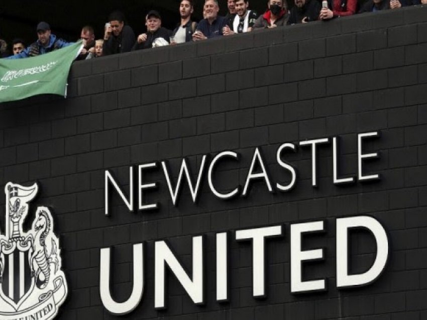 Newcastle po e përgatisin trajnerin e ri