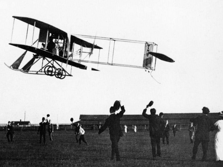 Rodgers, piloti që realizoi fluturimin e parë mbi ShBA