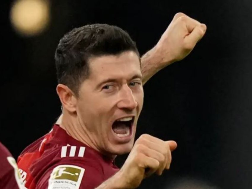 Lewandowski ndihmon Bayernin të arrijë shifrën e 100 golave në një vit kalendarik