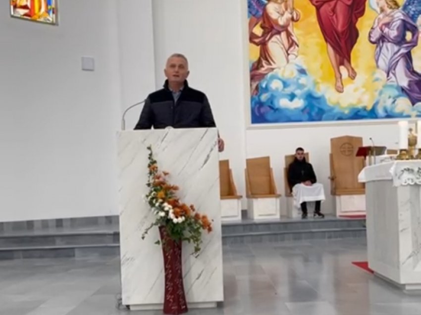 Çifti martesor Gjon Krasniqi dhe Zojë Marniku morën bekimin apostolik nga selia e shenjtë-Papa Françesku