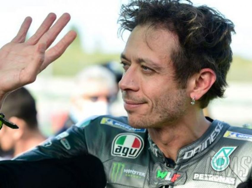 Valentino Rossi i jep fund karrierës