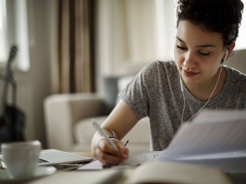 Sa të mirë jeni në studime, bazuar në shenjën tuaj të zodiakut