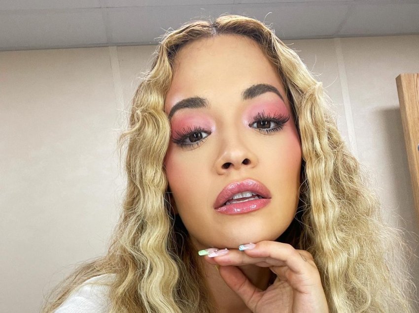 Rita Ora do të jetë prezantuesja e një ndër eventeve më të famshme në botë