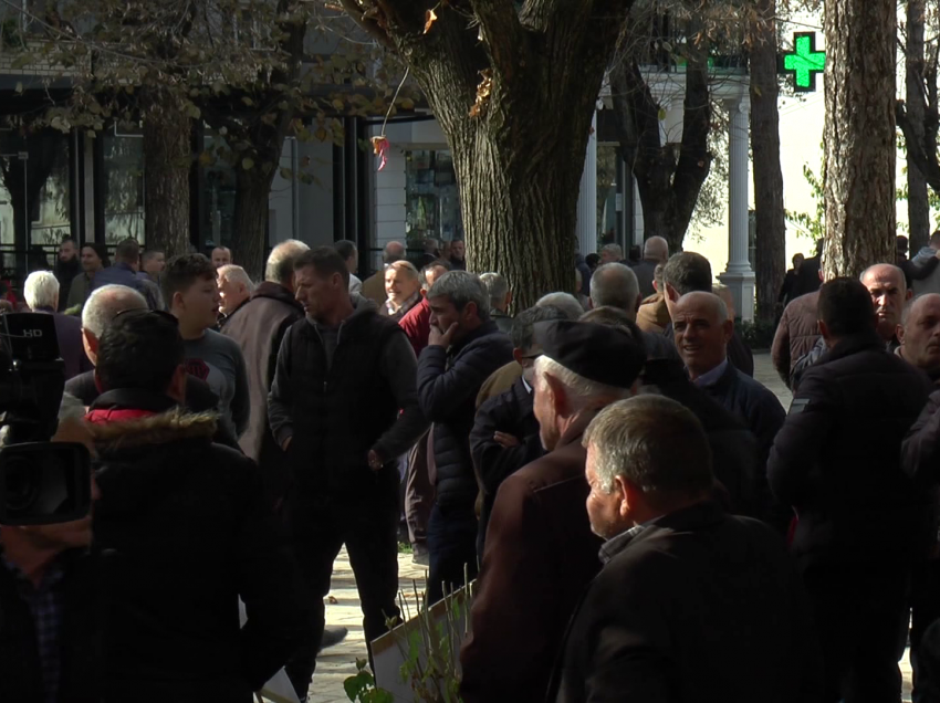 Në mbrojtje të Drinit të Zi, qindra qytetarë në protestë kundër ndërtimit të HEC-it