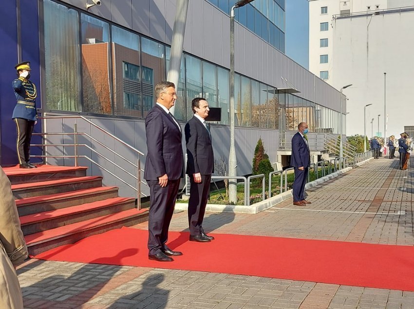 Plenkoviq flet pas takimit me Kurtin, jep një zotim për liberalizimin e vizave