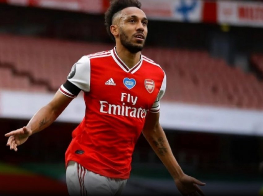 Aubameyang është në vitin e fundit të kontratës me Arsenalin