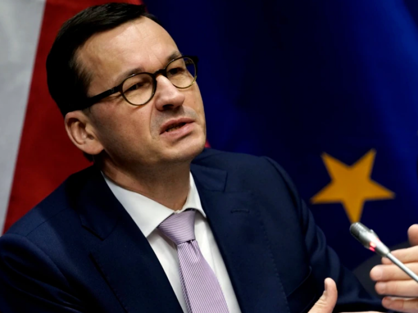 Morawiecki: Miliona migrantë mund të arrijnë në Evropë nëse nuk ashpërsohen kontrollet