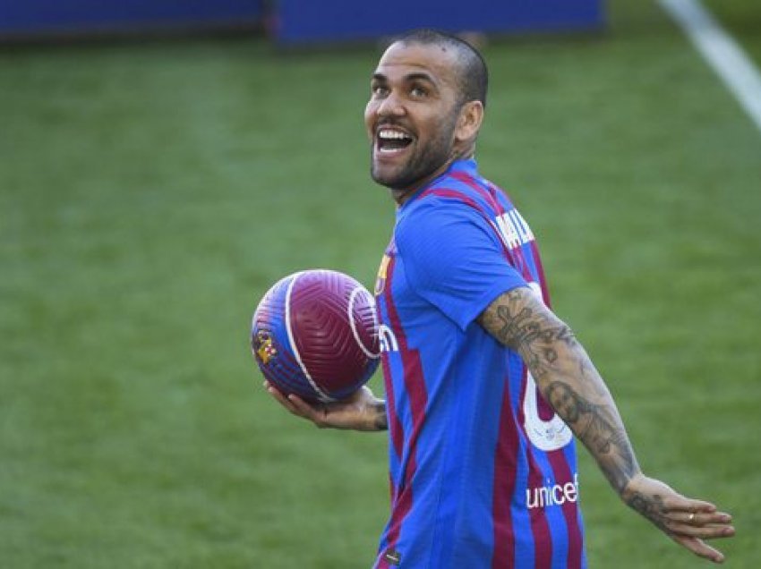 Alves më së paku i paguar, por ka klauzolën e çuditshme