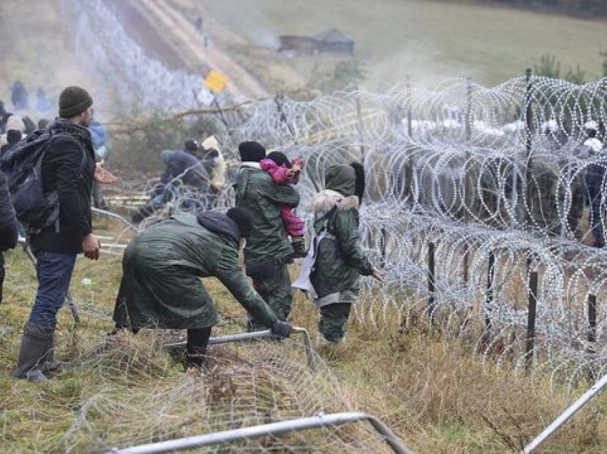 “Kriza me emigrantët, Polonia e quan përpjekje të madhe për të destabilizuar Evropën