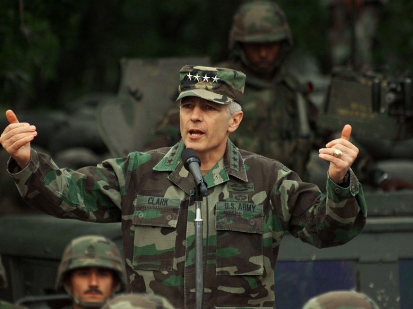 “Ju s’e urreni Millosheviqin më shumë se unë, ma krijoni mundësinë ta godas”, kështu ishte shprehur Wesley Clark kur...