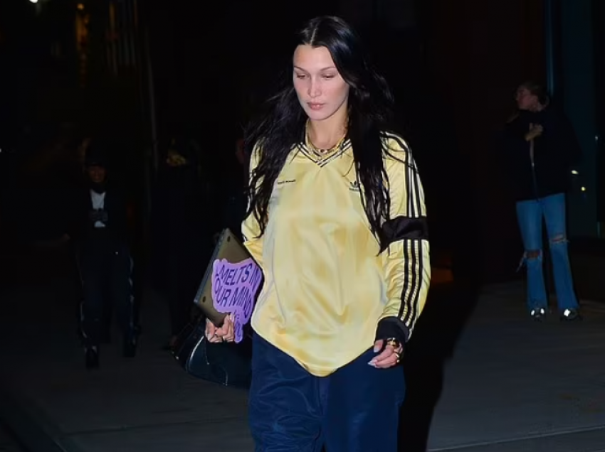 Bella Hadid del në New York me veshje sportive të markës “Adidas”