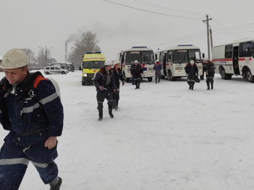 Shkon në 57 numri i viktimave nga shpërthimi i një miniere qymyri në Rusi