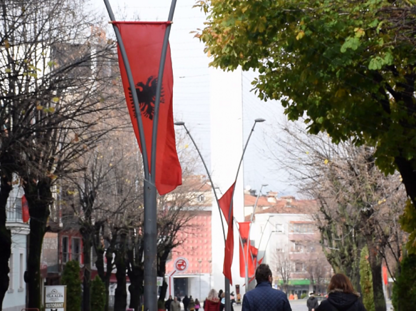 Korça, destinacioni i festave/ Rezervimet janë mbyllur herët