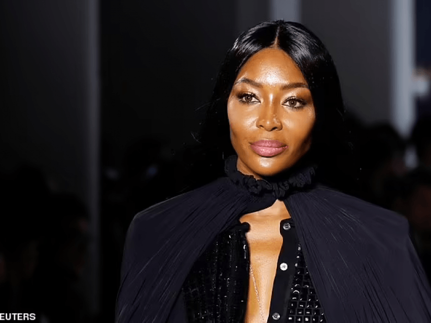 Naomi Campbell sërish mbretëreshë e pistës