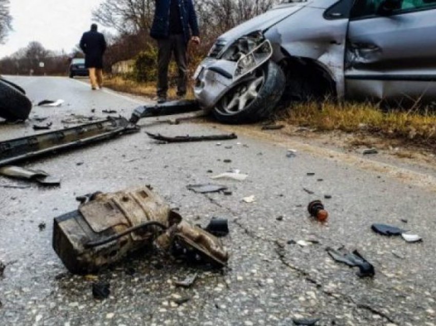 11 persona vdiqën në aksidente trafiku vetëm në muajin shtator