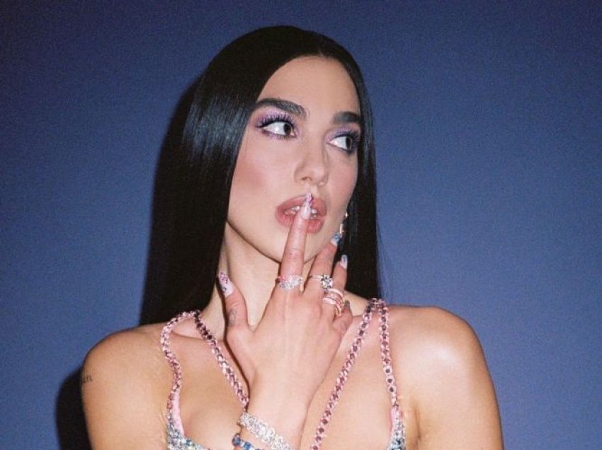 Dua Lipa solli tendencën e fundit të modës që të gjithë do ta adhurojnë