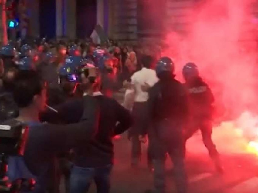 Protestat e dhunshme në Romë, arrestohen 12 persona